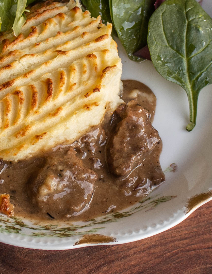 Lamb or goat steak and kidney pie with potato crust (14)