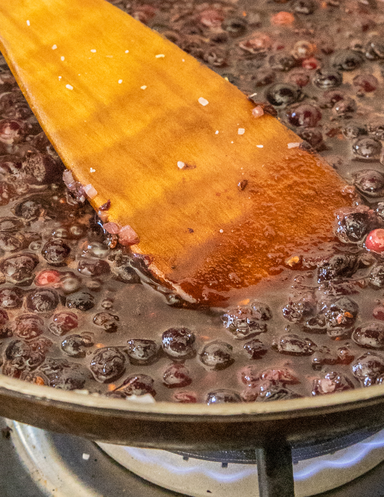 making serviceberry sauce